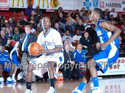 Thumbnail 1 in Warren vs Proviso East photogallery.