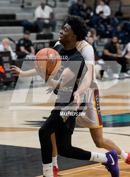 Thumbnail 2 in Layton Christian Academy vs. St. John Bosco (Hoophall West - Nike TOC) photogallery.