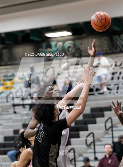 Thumbnail 2 in Layton Christian Academy vs. St. John Bosco (Hoophall West - Nike TOC) photogallery.