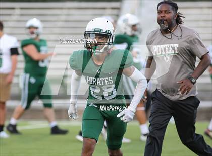 Thumbnail 1 in Greenville @ Poteet photogallery.