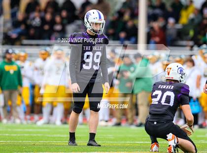 Thumbnail 1 in Richland @ Sumner (WIAA State 4A Playoffs) photogallery.