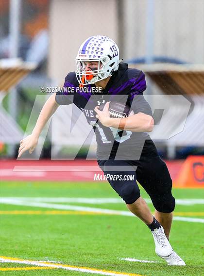 Thumbnail 1 in Richland @ Sumner (WIAA 4A Round 1) photogallery.