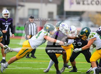 Thumbnail 1 in Richland @ Sumner (WIAA State 4A Playoffs) photogallery.