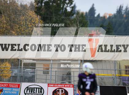 Thumbnail 1 in Richland @ Sumner (WIAA State 4A Playoffs) photogallery.