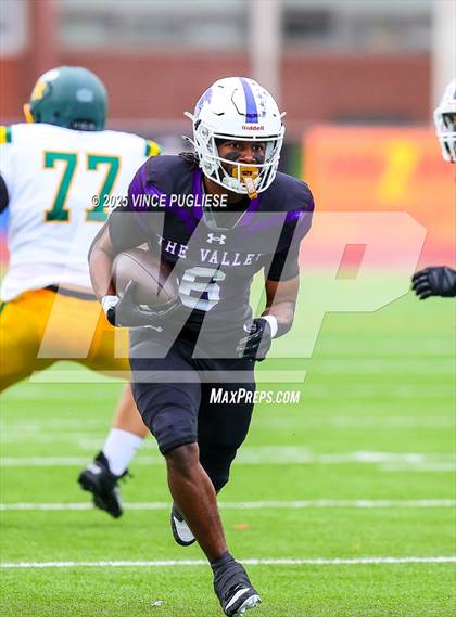 Thumbnail 2 in Richland @ Sumner (WIAA 4A Round 1) photogallery.