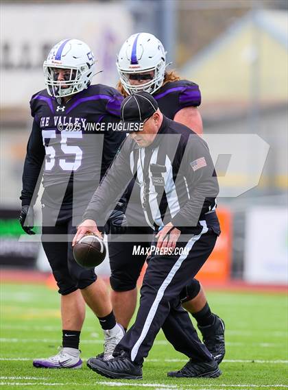 Thumbnail 1 in Richland @ Sumner (WIAA State 4A Playoffs) photogallery.