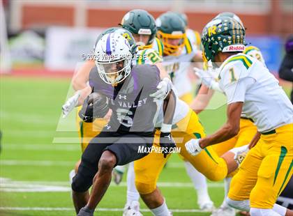 Thumbnail 1 in Richland @ Sumner (WIAA 4A Round 1) photogallery.