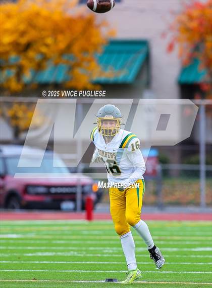 Thumbnail 3 in Richland @ Sumner (WIAA State 4A Playoffs) photogallery.