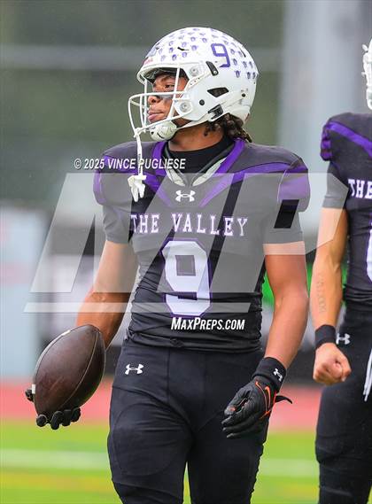 Thumbnail 2 in Richland @ Sumner (WIAA 4A Round 1) photogallery.