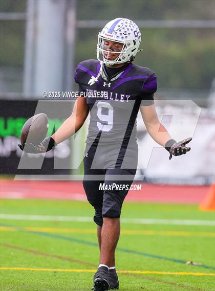 Thumbnail 3 in Richland @ Sumner (WIAA 4A Round 1) photogallery.