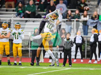 Thumbnail 3 in Richland @ Sumner (WIAA State 4A Playoffs) photogallery.