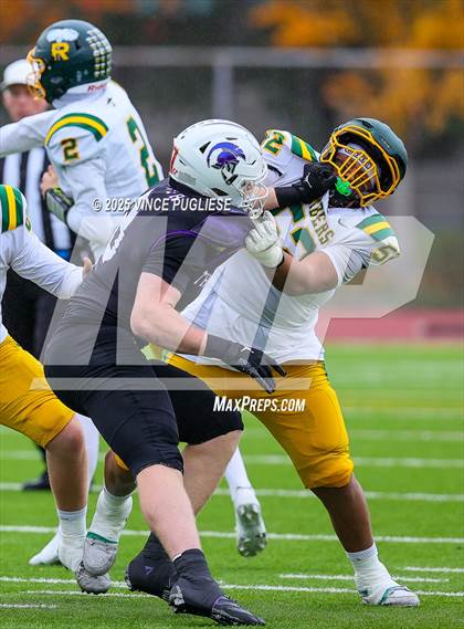 Thumbnail 1 in Richland @ Sumner (WIAA State 4A Playoffs) photogallery.