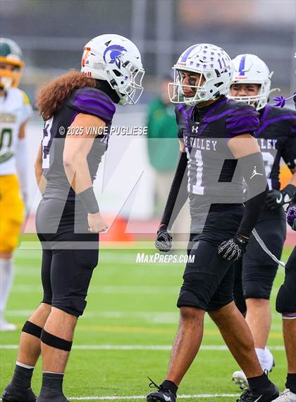 Thumbnail 3 in Richland @ Sumner (WIAA 4A Round 1) photogallery.