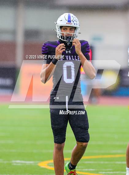 Thumbnail 3 in Richland @ Sumner (WIAA 4A Round 1) photogallery.