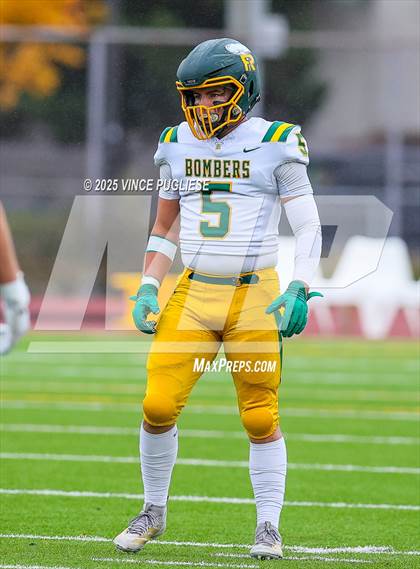 Thumbnail 3 in Richland @ Sumner (WIAA State 4A Playoffs) photogallery.