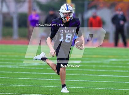 Thumbnail 2 in Richland @ Sumner (WIAA 4A Round 1) photogallery.