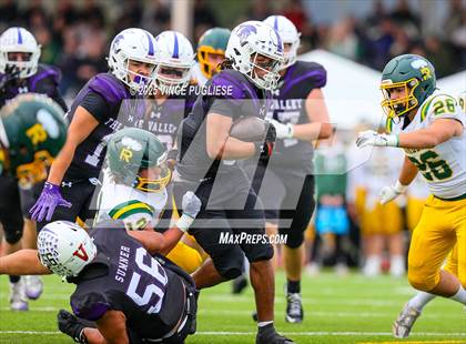Thumbnail 1 in Richland @ Sumner (WIAA State 4A Playoffs) photogallery.