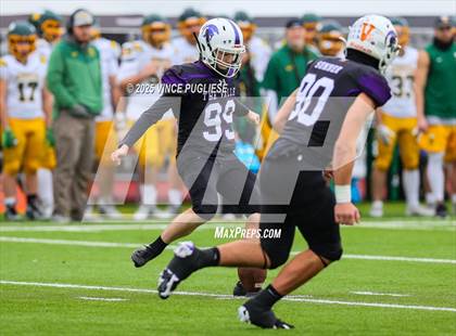 Thumbnail 3 in Richland @ Sumner (WIAA State 4A Playoffs) photogallery.