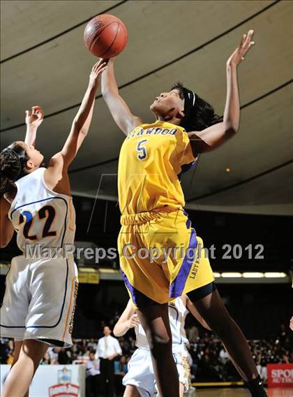 Thumbnail 3 in JW North vs. Lynwood (CIF SS D2AA Final) photogallery.