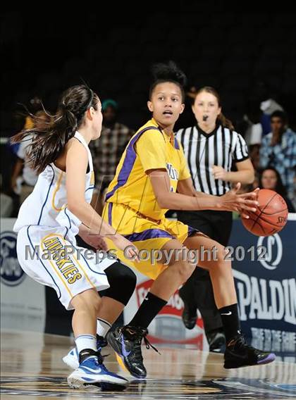 Thumbnail 1 in JW North vs. Lynwood (CIF SS D2AA Final) photogallery.