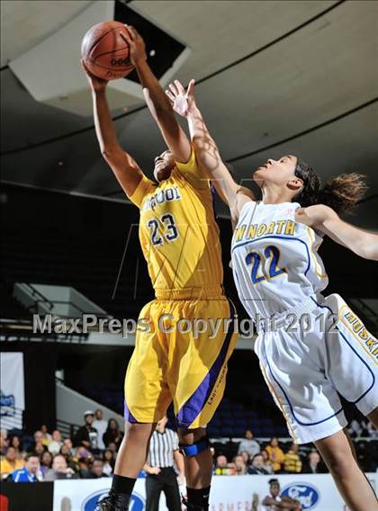 Thumbnail 1 in JW North vs. Lynwood (CIF SS D2AA Final) photogallery.