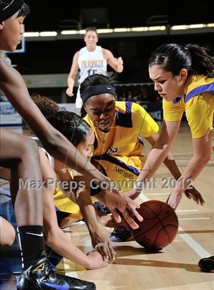 Thumbnail 2 in JW North vs. Lynwood (CIF SS D2AA Final) photogallery.