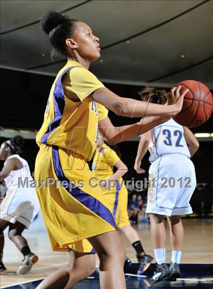 Thumbnail 2 in JW North vs. Lynwood (CIF SS D2AA Final) photogallery.