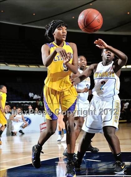Thumbnail 2 in JW North vs. Lynwood (CIF SS D2AA Final) photogallery.
