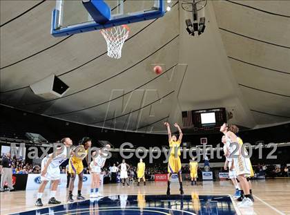Thumbnail 2 in JW North vs. Lynwood (CIF SS D2AA Final) photogallery.