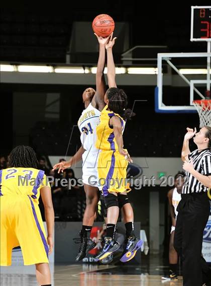 Thumbnail 2 in JW North vs. Lynwood (CIF SS D2AA Final) photogallery.