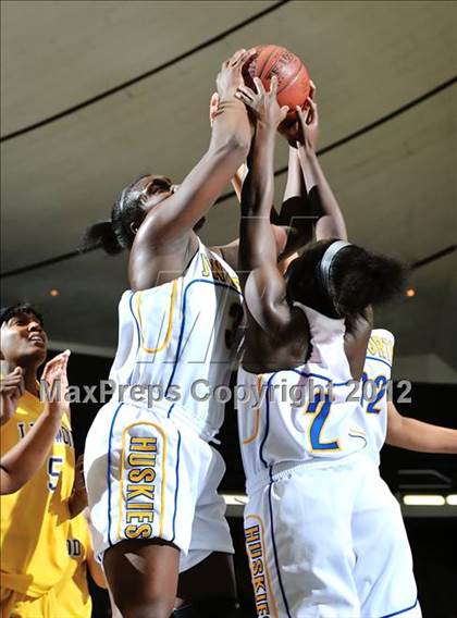 Thumbnail 2 in JW North vs. Lynwood (CIF SS D2AA Final) photogallery.