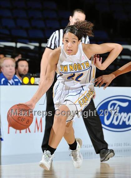 Thumbnail 3 in JW North vs. Lynwood (CIF SS D2AA Final) photogallery.