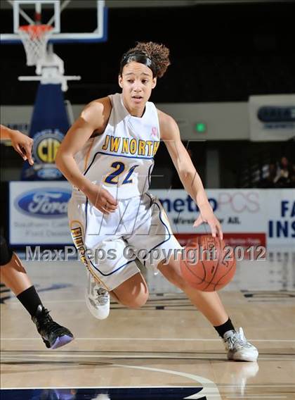 Thumbnail 2 in JW North vs. Lynwood (CIF SS D2AA Final) photogallery.