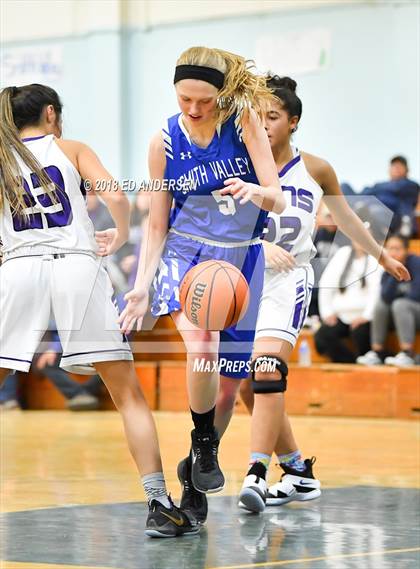 Thumbnail 1 in Yerington vs. Smith Valley (Serpent Classic) photogallery.
