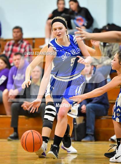 Thumbnail 1 in Yerington vs. Smith Valley (Serpent Classic) photogallery.