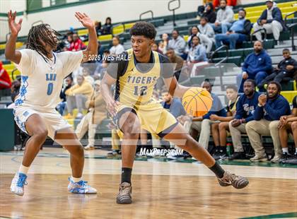 Thumbnail 1 in Lee vs. Arlington photogallery.