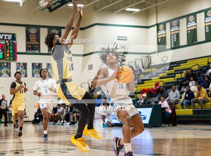 Thumbnail 3 in Lee vs. Arlington photogallery.