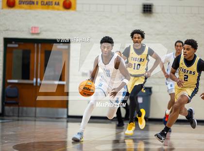 Thumbnail 3 in Lee vs. Arlington photogallery.