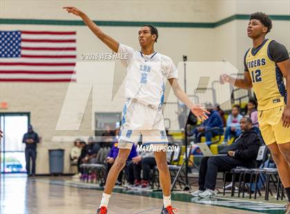 Thumbnail 1 in Lee vs. Arlington photogallery.