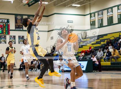 Thumbnail 1 in Lee vs. Arlington photogallery.