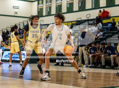 Thumbnail 1 in Lee vs. Arlington photogallery.