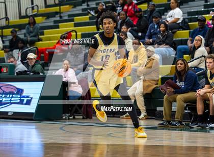 Thumbnail 1 in Lee vs. Arlington photogallery.