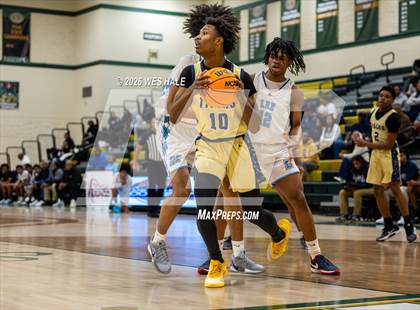 Thumbnail 2 in Lee vs. Arlington photogallery.