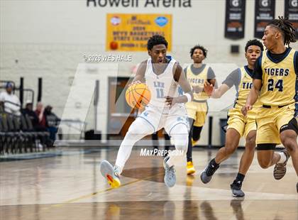 Thumbnail 1 in Lee vs. Arlington photogallery.