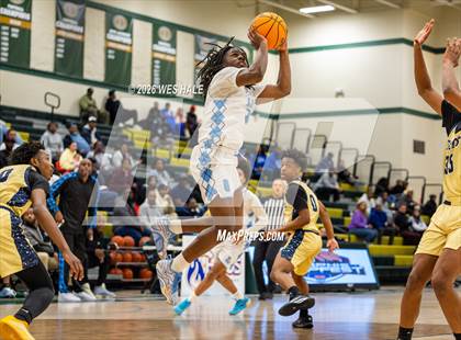 Thumbnail 2 in Lee vs. Arlington photogallery.