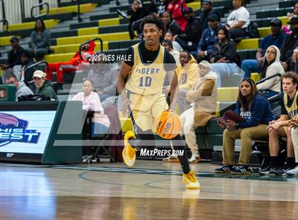 Thumbnail 2 in Lee vs. Arlington photogallery.