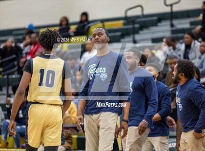 Thumbnail 3 in Lee vs. Arlington photogallery.