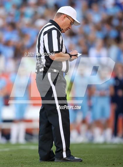 Thumbnail 2 in Valor Christian vs. Cherry Creek (CHSAA 5A Final) photogallery.
