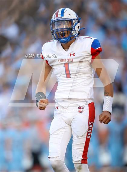 Thumbnail 2 in Valor Christian vs. Cherry Creek (CHSAA 5A Final) photogallery.