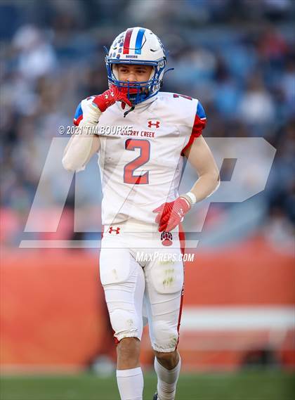 Thumbnail 3 in Valor Christian vs. Cherry Creek (CHSAA 5A Final) photogallery.